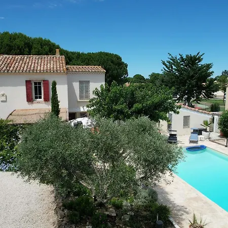Pleasant With Swimming Pool, In Moules, Near Arles, Between The Camargue And The Alpilles - 6 People *