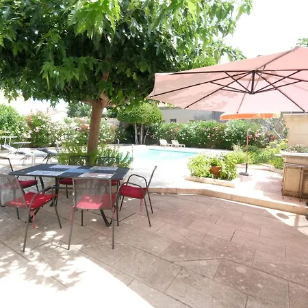 بيت للعطل Pleasant With Swimming Pool, In Moules, Near Arles, Between The Camargue And The Alpilles - 6 People *